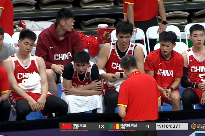 中国男篮三连胜，奇兵21分三分5中5，贺希宁25分6助攻