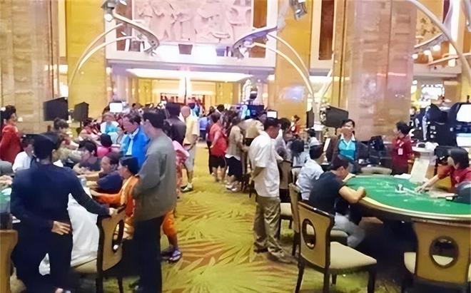 德尼兹·蔡特勒租借加盟升班马帕德博恩