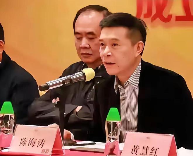 时隔一个月，广东仍未官宣！两灵魂两主力离队，外援一个没签，难怪球迷着急
