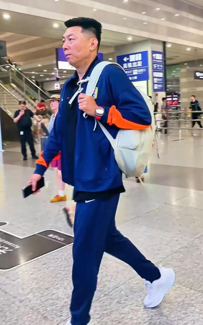 唐田：我对防守的理解是责任心，我想给陈蒲一个机会，让他证明对泰山的爱